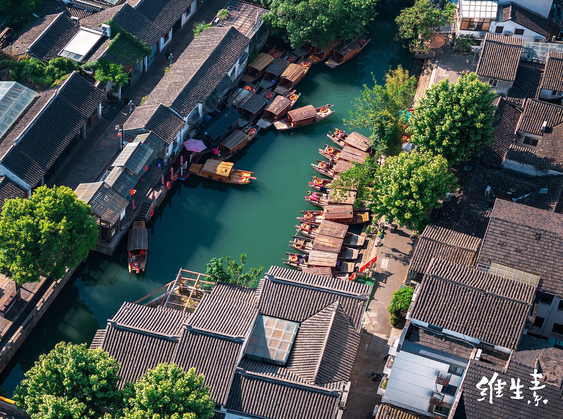 The urban fabric alongside Pingjiang Road; photo by Xuetun Zhao, 2024